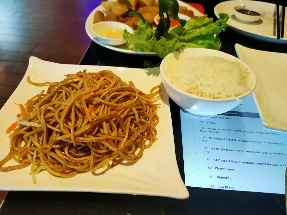 Nouille Sauté Et Riz